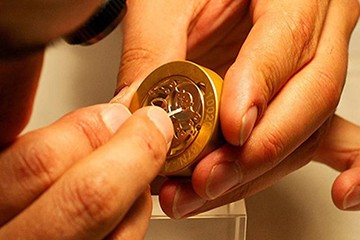 深圳劳力士表走慢维修